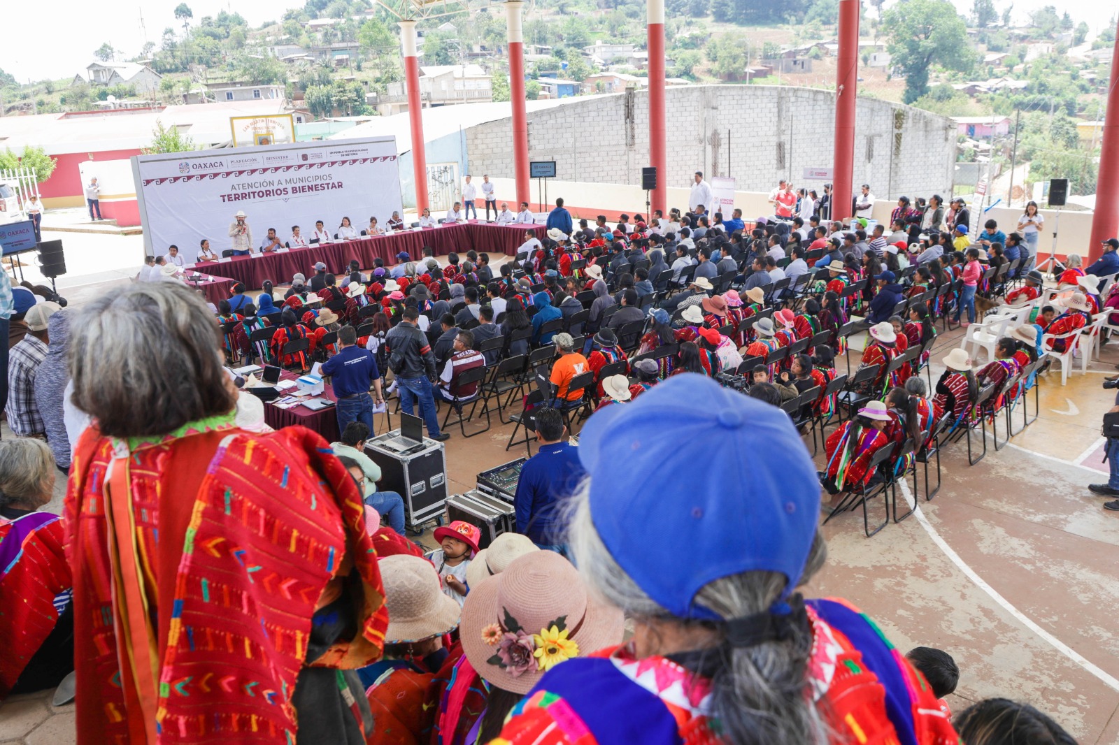 Obras y acciones para elevar la calidad de vida de San Martín Itunyoso