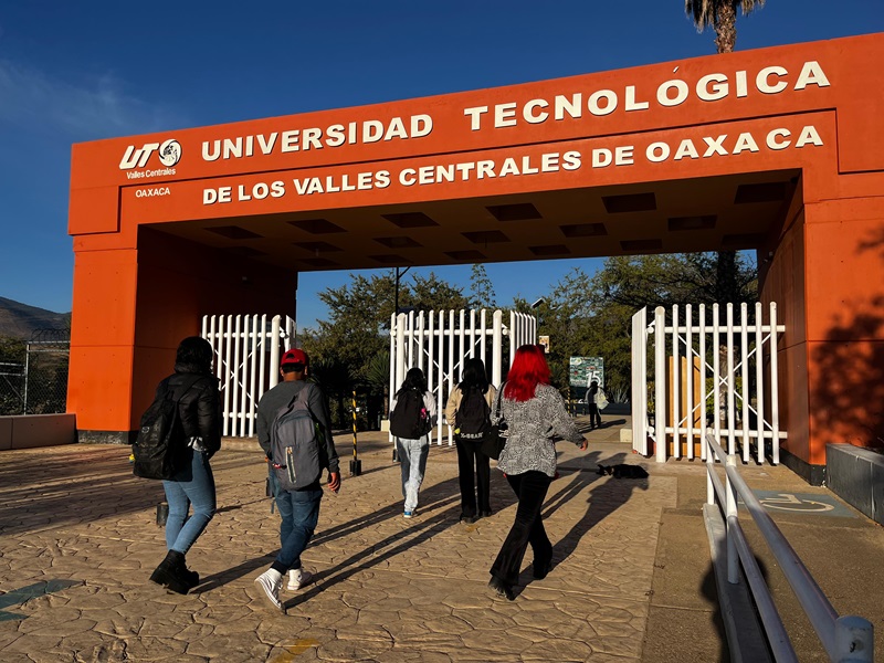 Estudiantes de UTVCO inician cuatrimestre enero-abril 2025 – Oaxaca Hoy